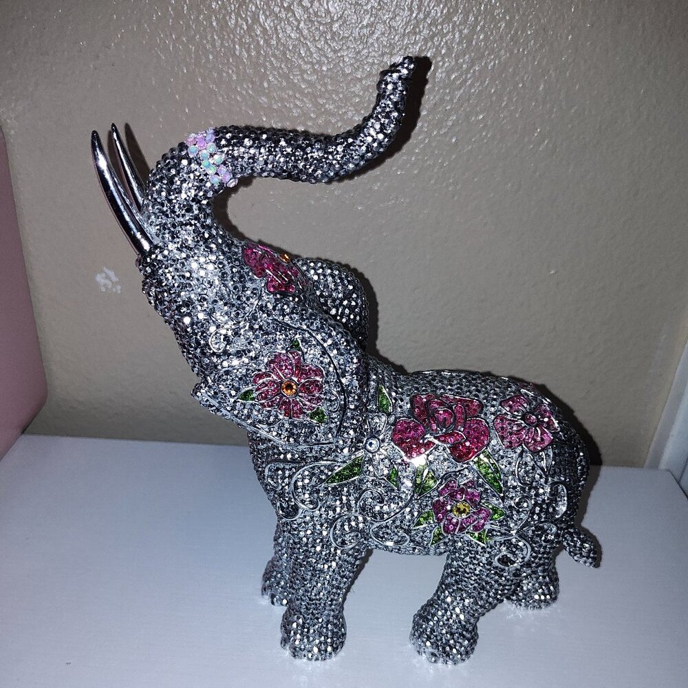 Hamilton elephant collection